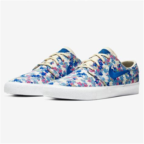 nike sb damen blumen|Nike SB sneakers.